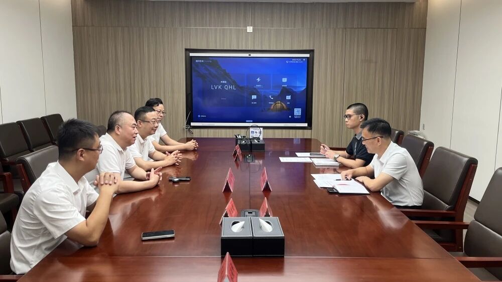 何兵出行.jpg