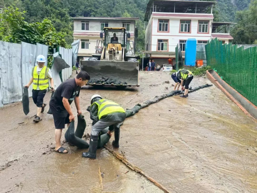 防汛新闻轮播.jpg